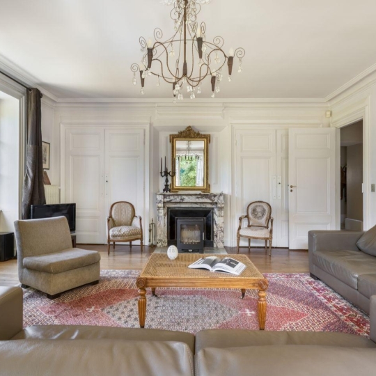  Annonces LATOURDESALVAGNY : Maison / Villa | ECULLY (69130) | 500 m2 | 2 100 000 € 