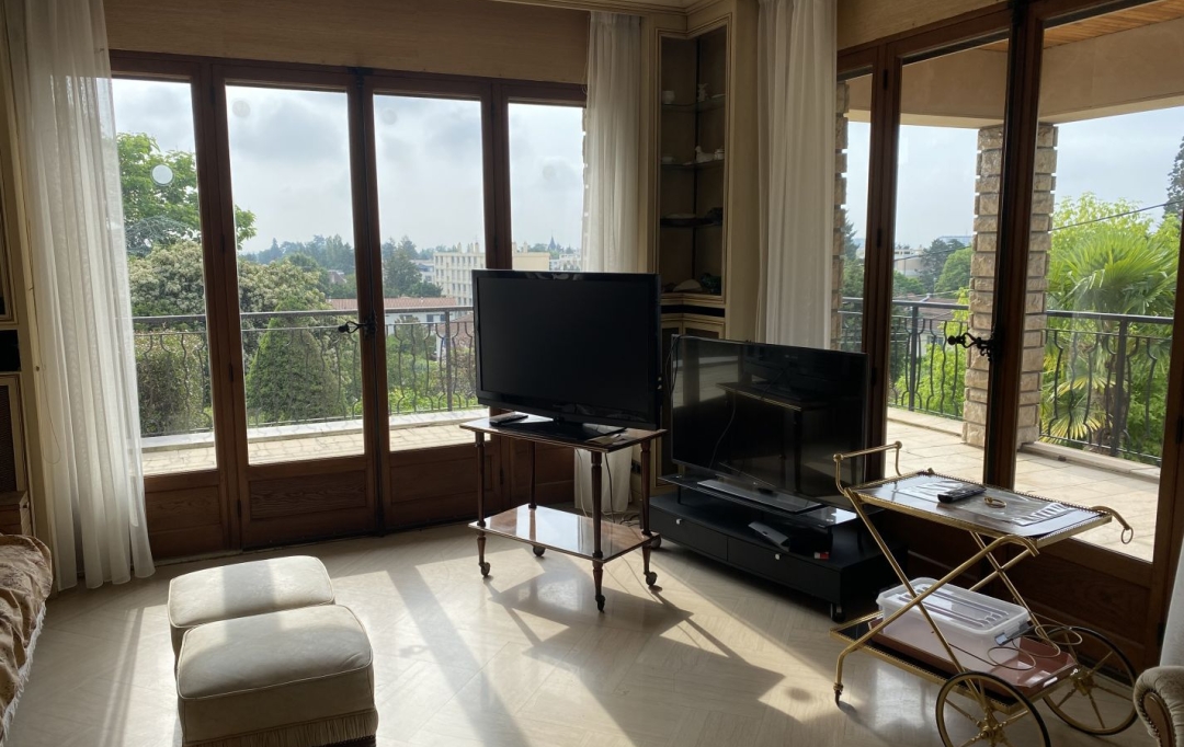 Annonces LATOURDESALVAGNY : Maison / Villa | CHAMPAGNE-AU-MONT-D'OR (69410) | 285 m2 | 900 000 € 